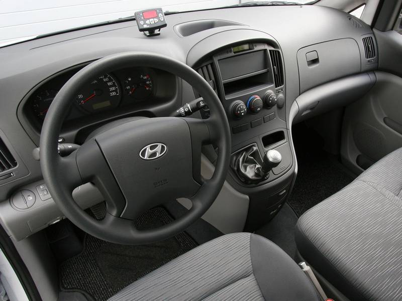 Фото автомобиля Hyundai H-1